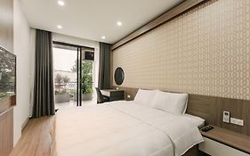 Delapong Hotel And Apartment Ha Noi